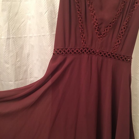 EUC-Charlotte Russe beautiful burgandy dress-Small - Picture 2 of 6